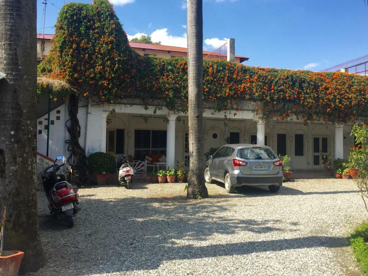 Hotel Mango Tree Courtyard Dehradun Zewnętrze zdjęcie